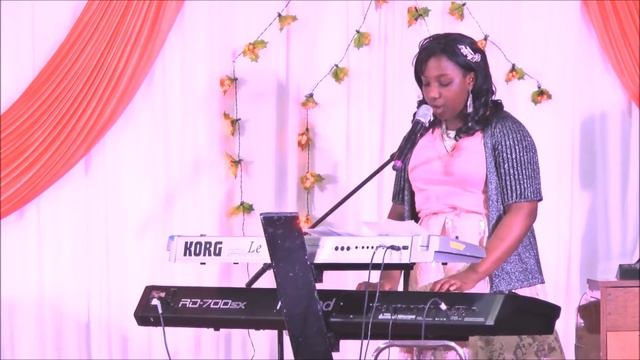 Emmanuella sings Hallelujah at the MBLC l(NOTTINGHAM) led Carol concert смотреть онлайн