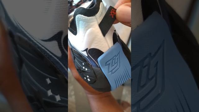 Puma Animal Crossing & JETSONS Zig Kinectica II #sneakers #sneakerheads #reebok #puma смотреть онлайн