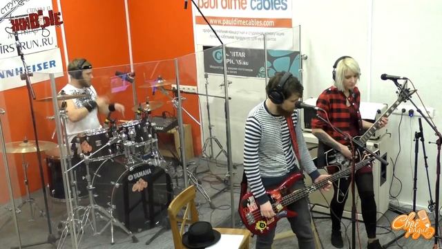 АЗОН. Живые. Своё Радио. 10.01.2018 смотреть онлайн