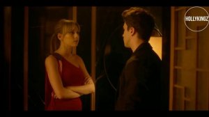 Carla and Samuel kiss Romantic  scenes. {Elite +S3}.