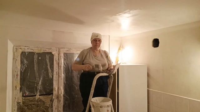 Как шпатлевать потолок смотреть онлайн