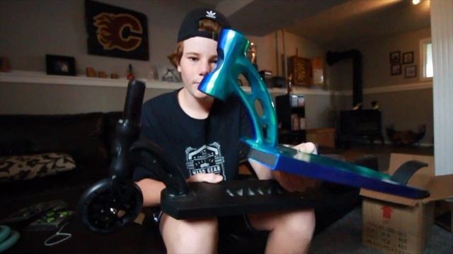 MADD GEAR VX8 PRODUCT UNBOXING! смотреть онлайн