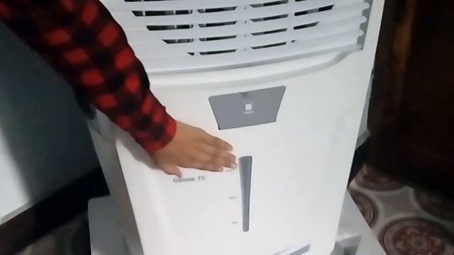 Crompton Ozone 75 Cooler Unboxing and Review смотреть онлайн