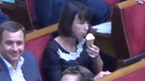 В Высоцкий   Ой Вань , гляди какие клоуны aGsJWyEEOmA