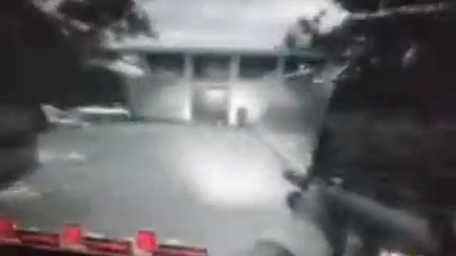 Дибил ржачно играет в лед 4 деад))) смотреть онлайн