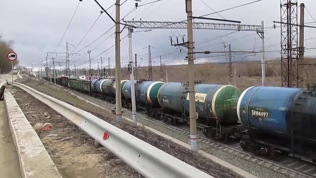 Электровоз вл11-508 с товарным поездом. смотреть онлайн