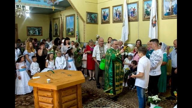 ПЕРША СПОВІДЬ І УРОЧИСТЕ СВЯТЕ ПРИЧАСТЯ В с. ТОПІЛЬНИЦЯ УГКЦ смотреть онлайн