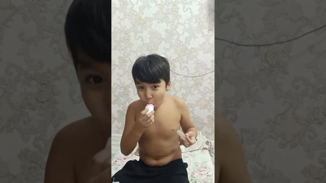 мальчик выпил лимонный кислоту и его реакция смотреть онлайн