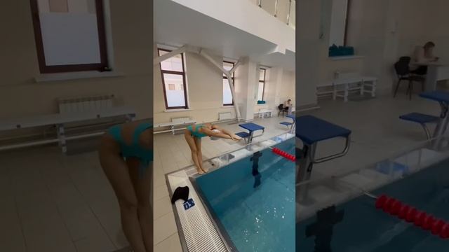 🔹Прыгай в воду «рыбкой» красиво смотреть онлайн