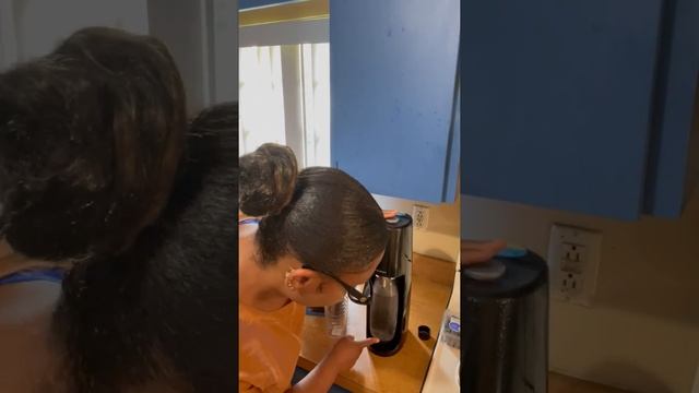 The Soda Stream Fizzi! /My Review, Shocking Reaction! смотреть онлайн