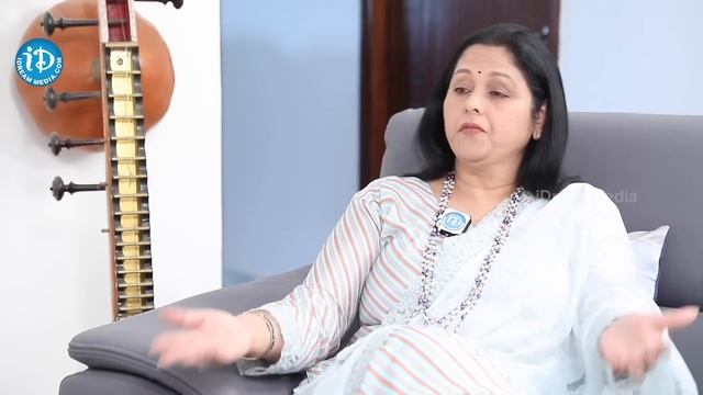 Senior Actress Jayasudha Exclusive Interview Her Life Style | Actress Jayasudha Sensetional Words смотреть онлайн