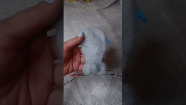Не варежка и не носок, а... ну, вы поняли, да? завтра довяжу, покажу 😜 смотреть онлайн