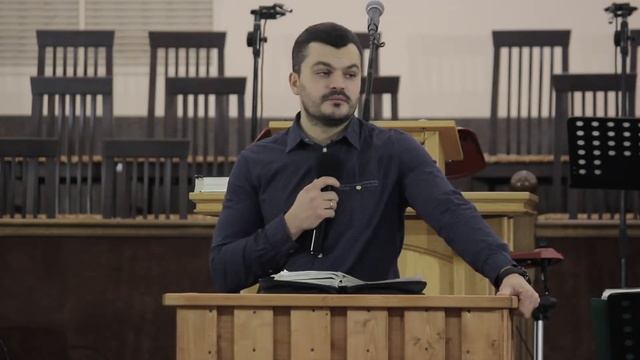 Денис Господинов 02.12.18 "Верность Бога в прошлом - основание верить Ему сегодня" смотреть онлайн