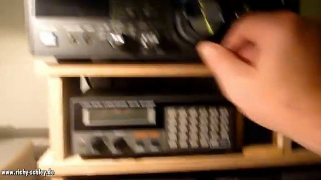 Vergleich Regenrohr Antenne - Eigenbau Loop - AOR LA390