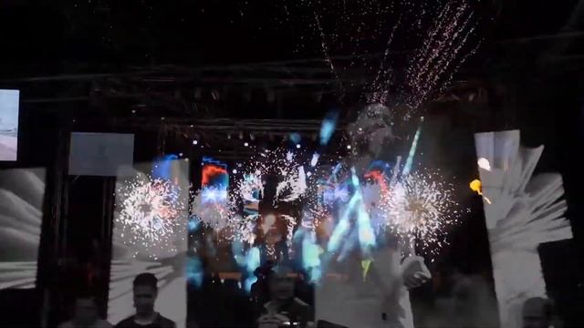Ahmed gamal Selena bay concert смотреть онлайн