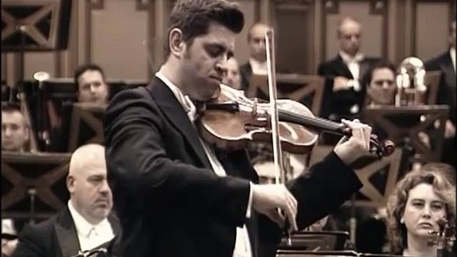 Remus Azoitei plays Bach - Andante смотреть онлайн
