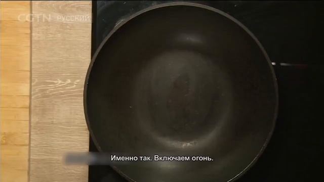Китайская кухня,Кусочки курицы в яичном белке,Chinese food, Chicken pieces in egg white, 中國食物,在蛋清的雞 смотреть онлайн