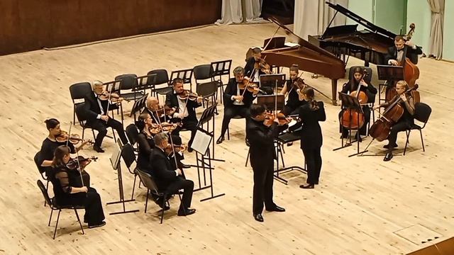 И.Х. БАХ Концерт для альта с оркестром до минор, 2 и 3 части смотреть онлайн