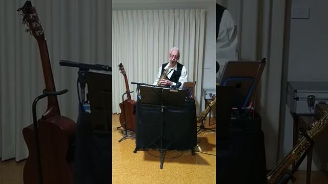 "I Can't Give You Anything But Love" - Bill Larsen, Saxophone смотреть онлайн