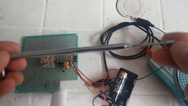 Tek transistörlü FM alıcı devresi. %100 çalışıyor. смотреть онлайн