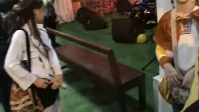 Художник малює білочку в "Сказочная страна" смотреть онлайн