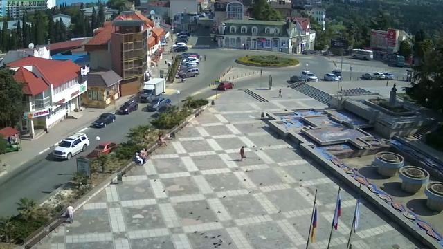 Вебкамера "Площадь Советская". Запись 28.05.2018 16:00:04 смотреть онлайн
