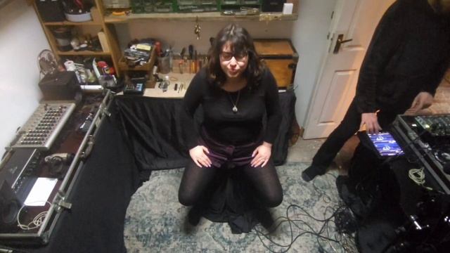 33Hz SONIC ORGASM (woman has orgasm from sound!!!) смотреть онлайн