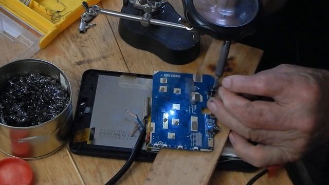 Вот так вот поменял разъем планшета не помогло смотреть онлайн