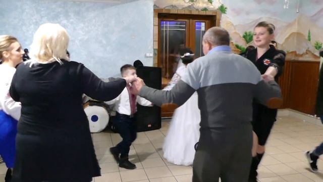 ПОВЕДИ МЕНЕ В ЛЮБОВ ОКСАНО || ВЕСІЛЬНІ ТАНЦІ смотреть онлайн