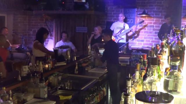 Кавер группа "Деньги.Rу" - InTouch Cocktail Bar смотреть онлайн