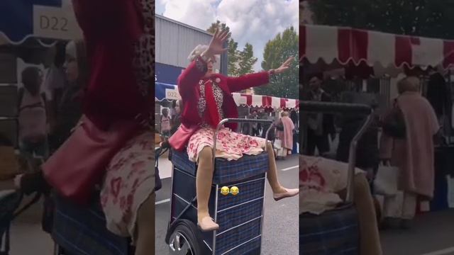 Бабуля отжигает смотреть онлайн