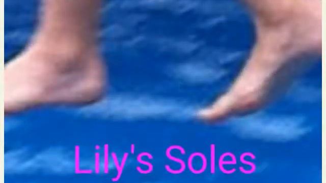 Lily And Nia Sexy Feet And Soles смотреть онлайн