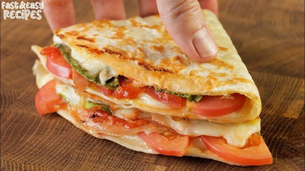 Рецепт Тортилья с начинкой - Быстрый завтрак - Простой рецепт