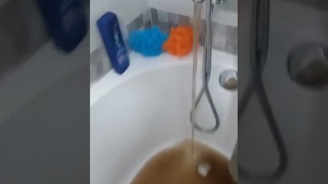 Ржавая вода в домах переселенцев в Кисловодске смотреть онлайн