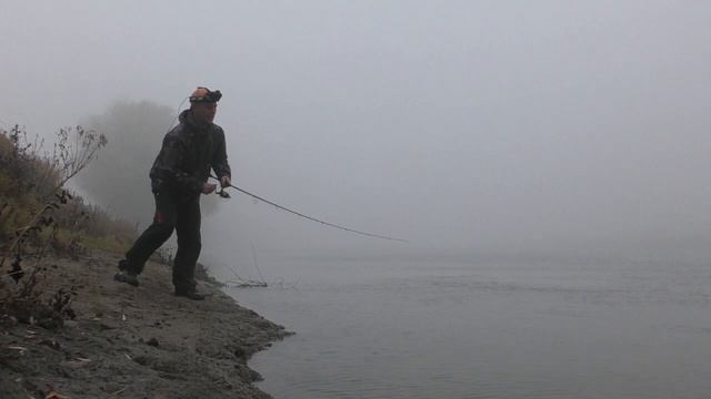Удачная рыбалка на хищника Сегодня я фартовый)) смотреть онлайн