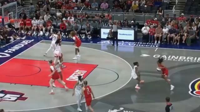 Caitlin Clark's Rise Sparks Jealousy in WNBA Stars! смотреть онлайн