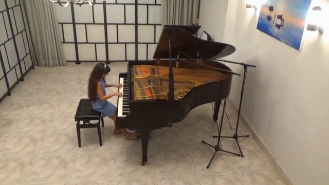 Little pianist star Lojy Ibrahim (9 years old) performing Delibes' "Pizzicato Polka" from "Sylvia". смотреть онлайн
