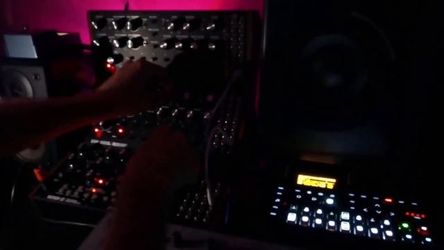 ULTRAHARM | Lunar Shadow Eclipse | MoogMother-32 , Moog DFAM, Elektron Digitone смотреть онлайн