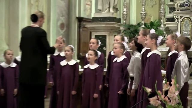 INTERKULTUR Report: In...Canto sul Gard 2011 - Raduga Moscow (RUS) смотреть онлайн