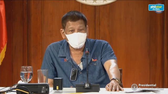 Duterte hits back at critics over absence during Typhoon Rolly смотреть онлайн