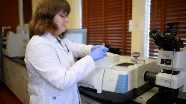 (FTIR) Fourier Transform Infrared Spectroscopy Demonstration смотреть онлайн