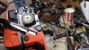 Межсезонный ритуал с китайской бензопилой.