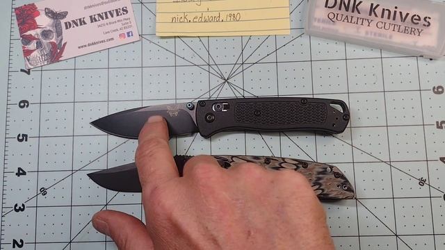 Benchmade Bugout vs. Hogue deka! two very similar knives that are nothing alike! смотреть онлайн