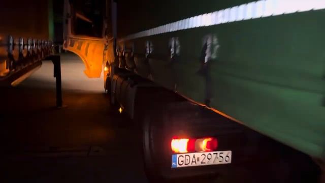Тяну пылесосы в Нидерланды 🇳🇱🚛💪🤙🚚 смотреть онлайн