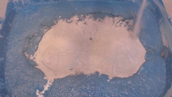 Grey powder and white laundry powder🦋blue and purple liquid. Squeezing sponges asmr