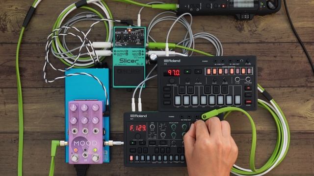 Roland - S-1,J-6 & Chase Bliss - MOOD MKII & BOSS - SL-2 Slicer смотреть онлайн