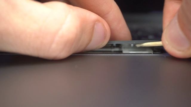 Как удалить и очистить залипшие клавиши на Macbook Air M1 Macbook Pro 2019 пошаговый ремонт смотреть онлайн
