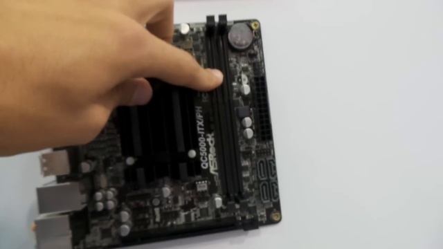 ASRock QC5000-ITX/PH alaplap bemutató videió смотреть онлайн