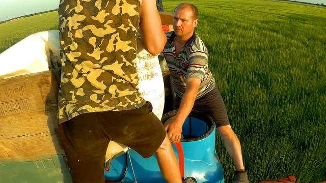 Підживлення пшениці та ярого ячменю карбомідом та гуматом смотреть онлайн