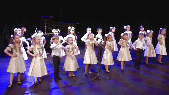 "Как у наших у ворот" Русская народная песня смотреть онлайн